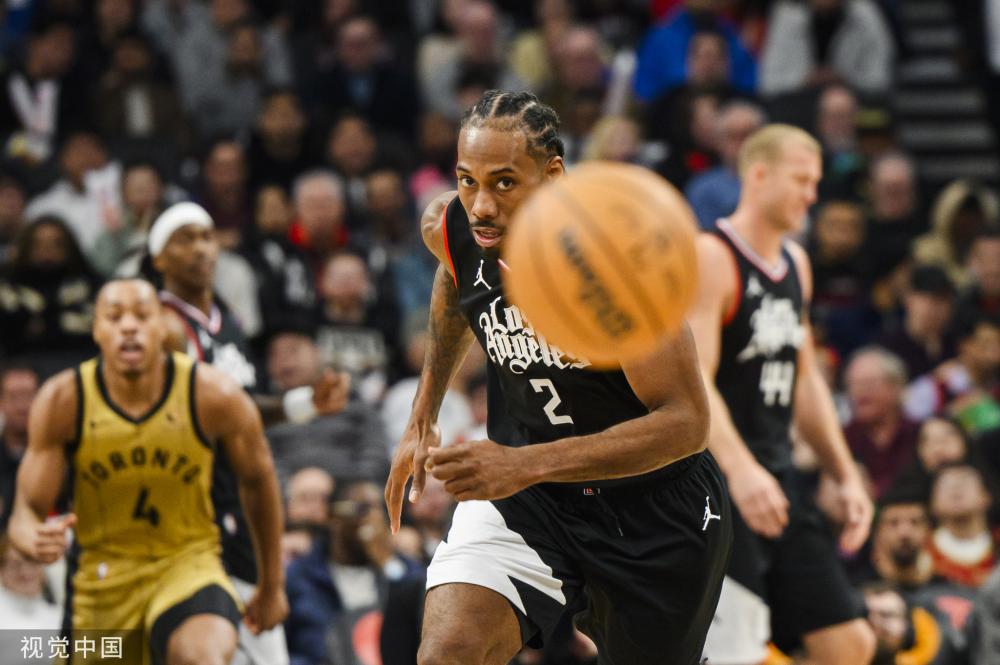 赛后教练组 赛后教练组