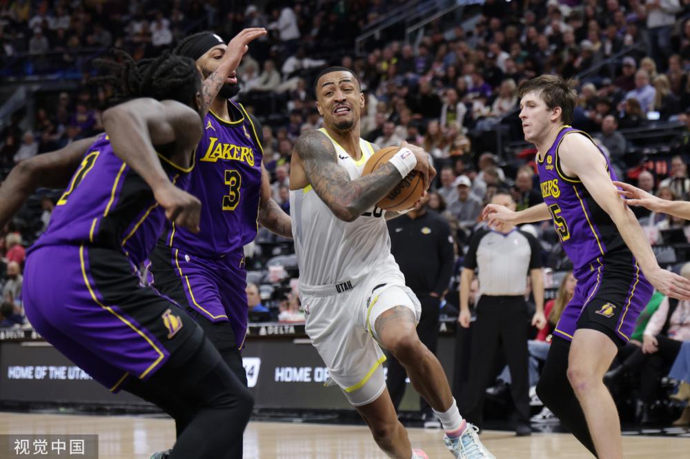 在一个充满 在一个充满