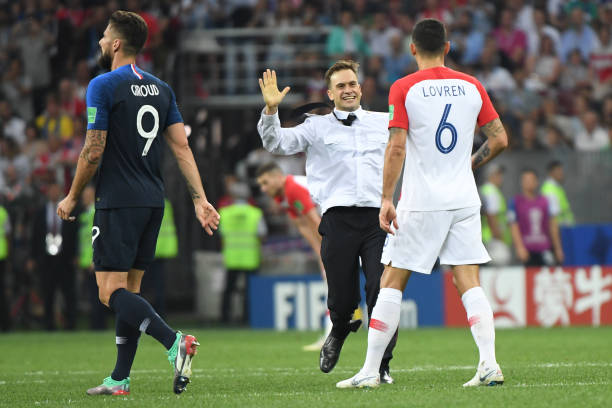 现代足球早 现代足球早